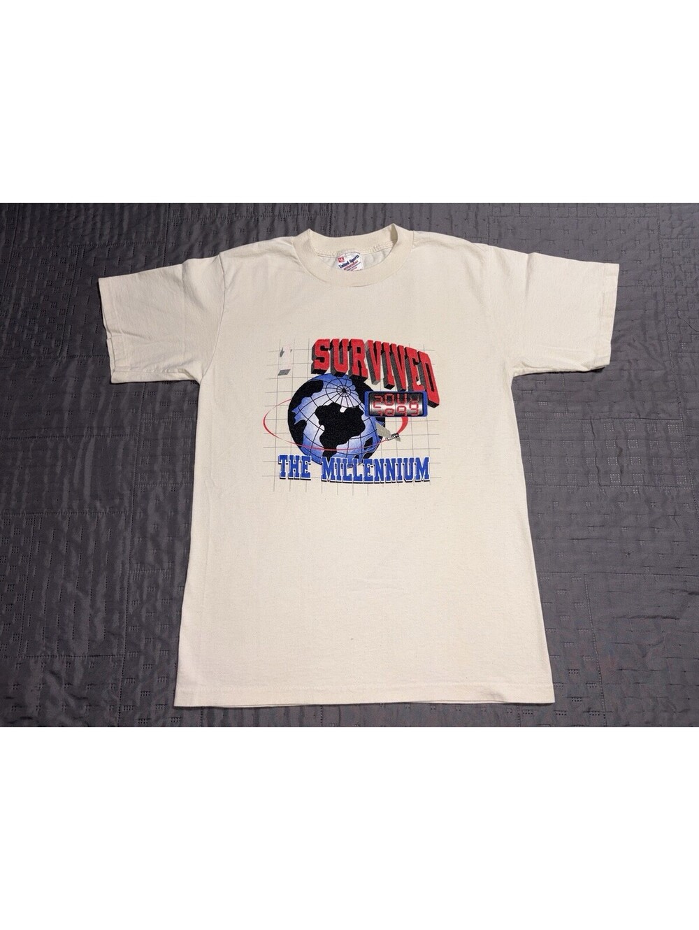Vintage 2000 Y2K Millennium T Shirt M Single Stitch USA United Sports Survivor